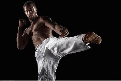 曝《艾尔登法环》X1版无法联网 万代现已更新修复